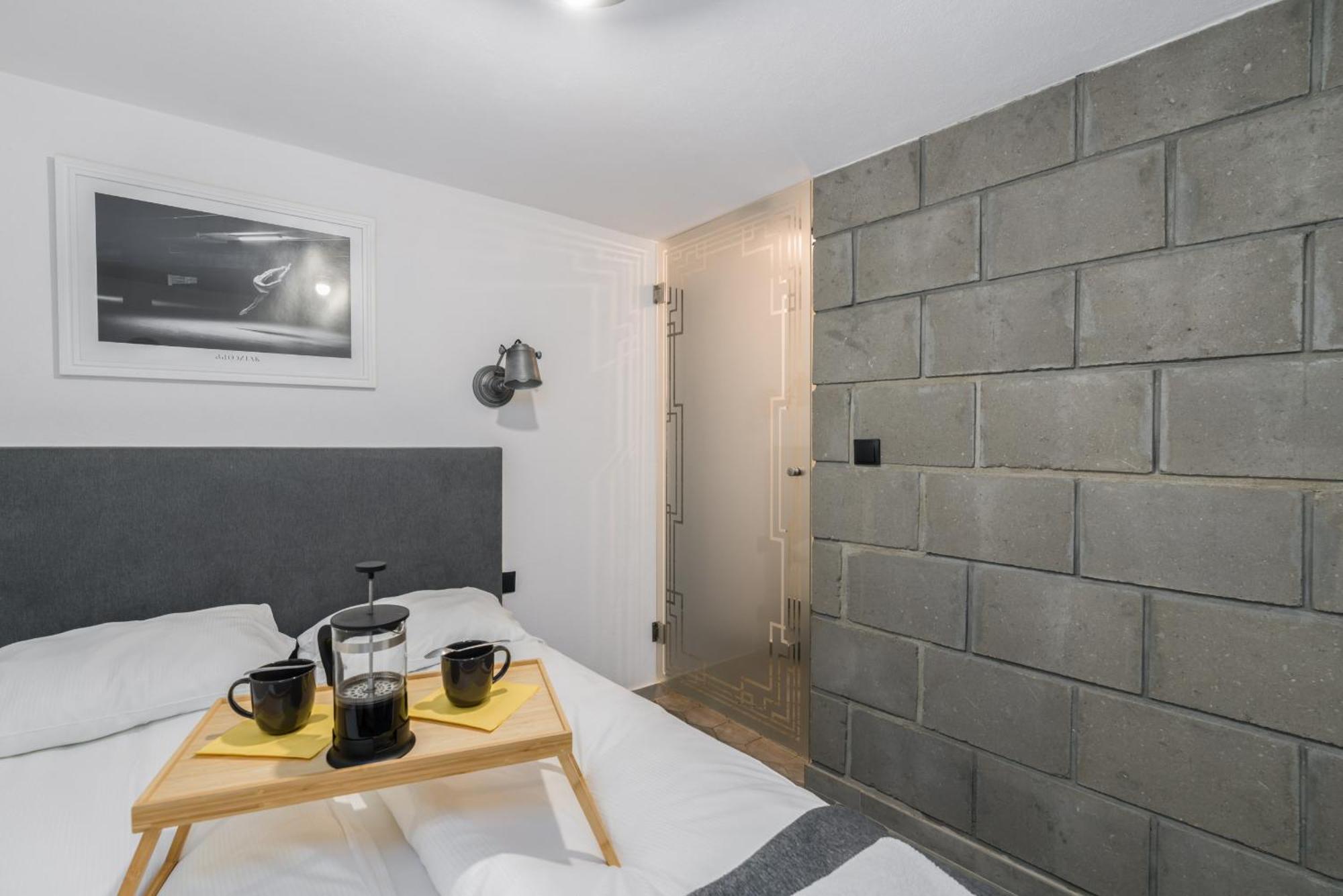 Strzalowa Underground Level By Renters Apartamento Poznań