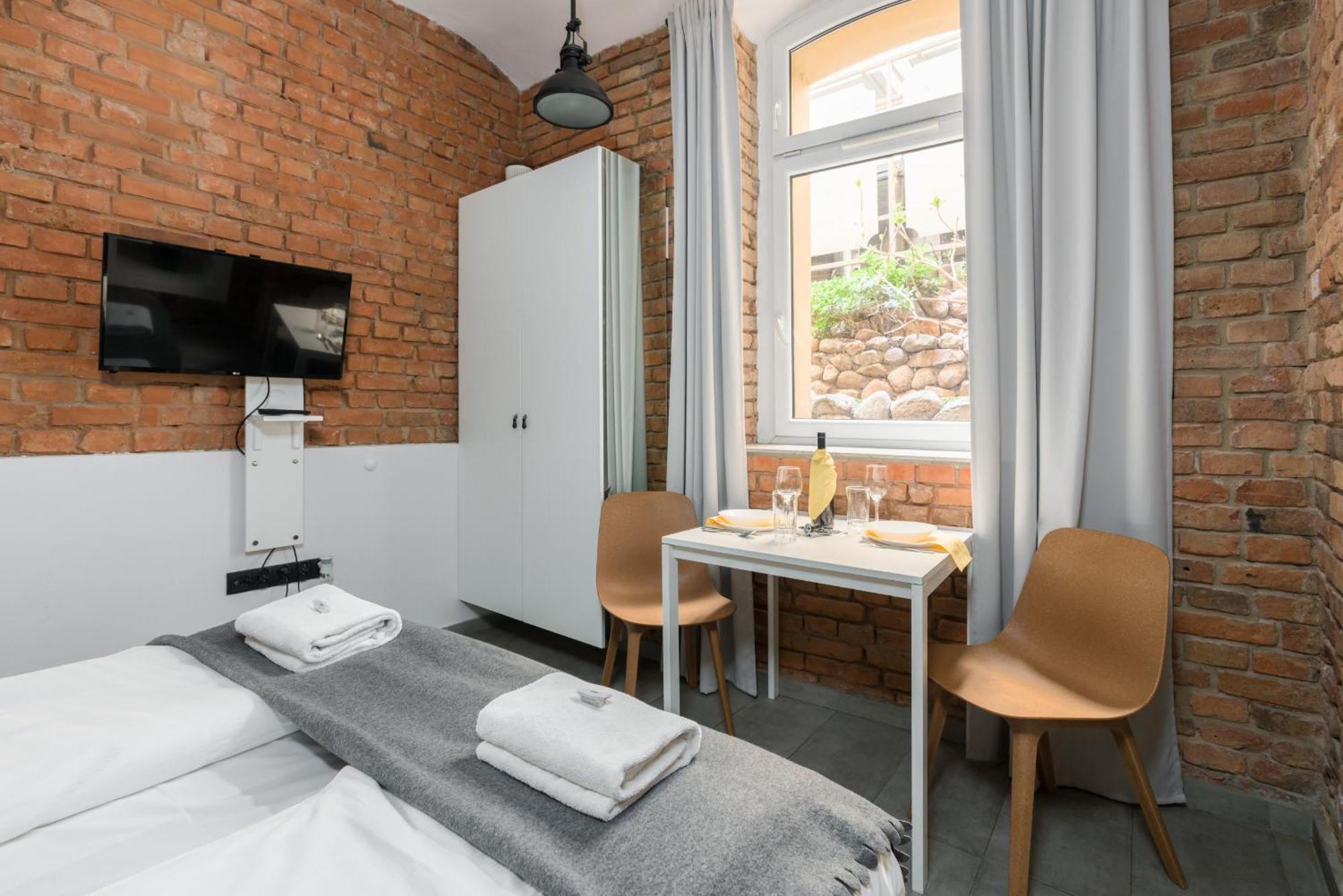 Strzalowa Underground Level By Renters Apartment Poznan
